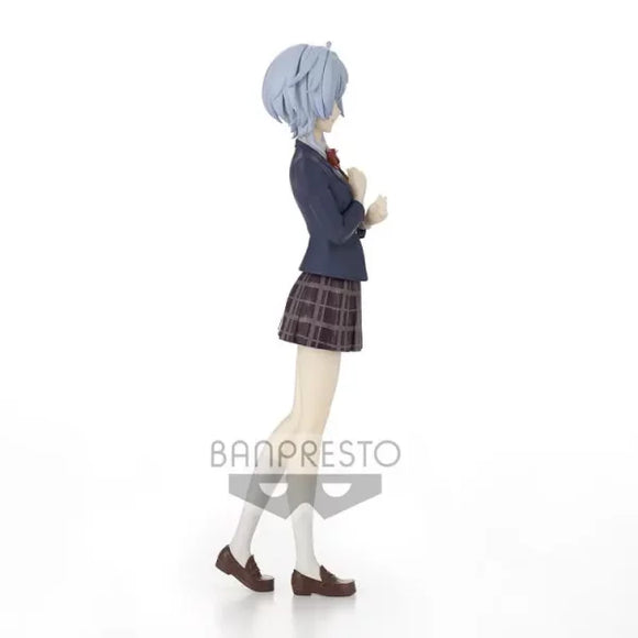 Fuka Kikuchi “Bottom-Tier Character Tomozaki” Prize Figure