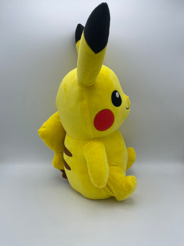 Pokemon Banpresto Bandai Pikachu 11" Stuffed Plush Toy Doll - 0