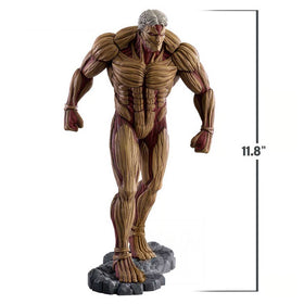 Armored Titan (Battle of Heaven and Earth) Collectible Figure - 0